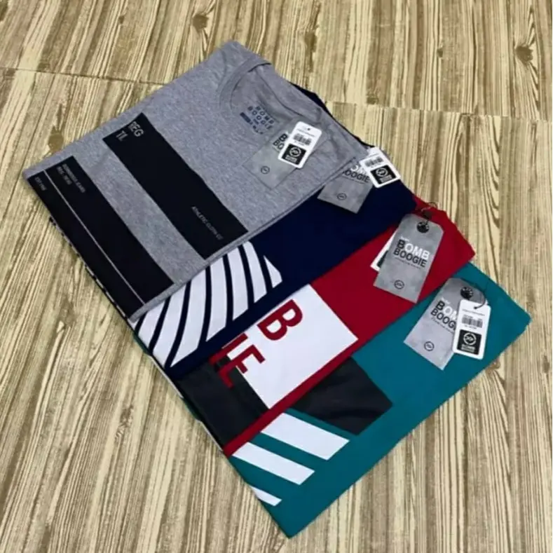 4pcs 100ribu kaos paket termurah t-shirt Bomboogie Bahan semi cotoon premium 24s cocok untuk pria wanita dewasa tersedia ukuran M.L.XL.XXL 0