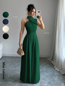 Mono de mujer de pierna ancha con cuello colgante cruzado y bolsillos — cintura entallada con pliegues, cintura alta estiliza; estilo europeo/maduro ligero — elegante, vestido para cena, fiesta cóctel, invitada a boda, etc.