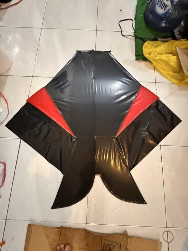 Layangan Cotek Blolong 1 Meter Warna Random Bagus Seperti Dalam Gambar Paling Diminati Anak-anak Kualitas Terbaik sudah (kenocdown) Layangan Cotek Blolong 1 Meter Warna Random Bagus Seperti Dalam Gambar Paling Diminati Anak-anak Kualitas Terbaik sudah (kenocdown)