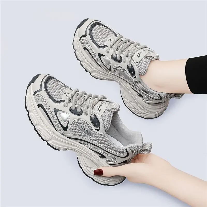 Zapatillas de tenis casuales de suela gruesa para mujer, zapatillas de tenis transpirables y cómodas, adecuadas para caminar, correr y otras ocasiones de ocio. - Foto 9