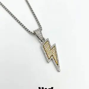 LIGHTTY - Kalung Necklace dengan Desain Bentuk Kilat Petir Mengkilau Elegan Cocok untuk Kegiatan Harian & Acara Formal