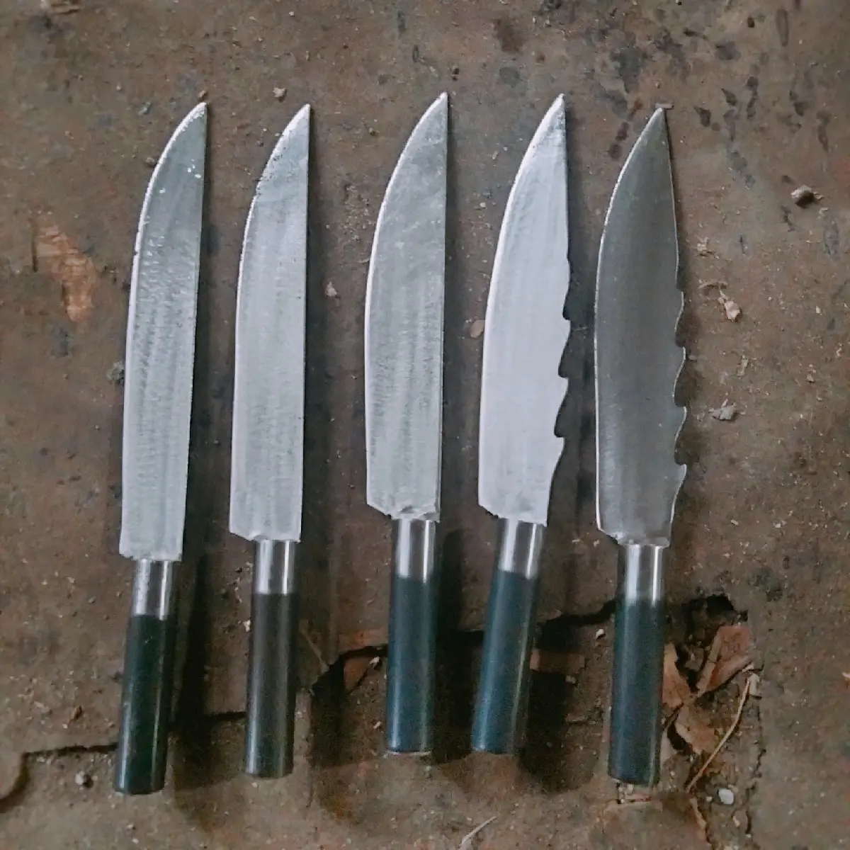 Paket 2 pcs Pisau dapur bahan baja HSS dengan gagang pipa besi kuat dan tajam