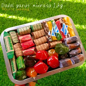 Dodol garut mix aneka rasa 1kg- Food Candy-cemilan kiloan murah Dodol garut mix aneka rasa 1kg- Food Candy-cemilan kiloan murah