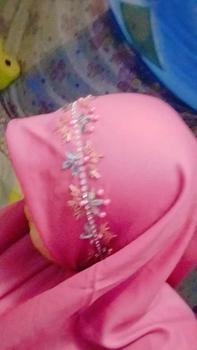Product Review of HIJAB SEGI EMPAT PAYET SINAR GLOWING LASERCUT / HIJAB SEGI EMPAT MEWAH / HIJAB PESTA / HIJAB SINAR GLOWING LASERCUT from K**a 0