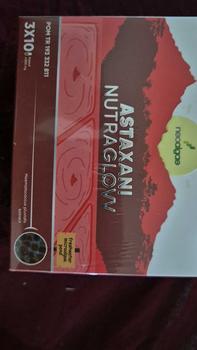 Product Review of Suplemen Kecantikan Astaxani Nutraglow - Natural Astaxanthin 10 mg - Nutrisi Alami Mencerahkan Memudarkan Flek Hitam Mencegah Penuaan Dini Pada Kulit [BPOM & HALAL] from d**z 1