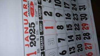 Product Review of KALENDER KERJA SUPER JUMBO TAHUN 2025 from l**z 1