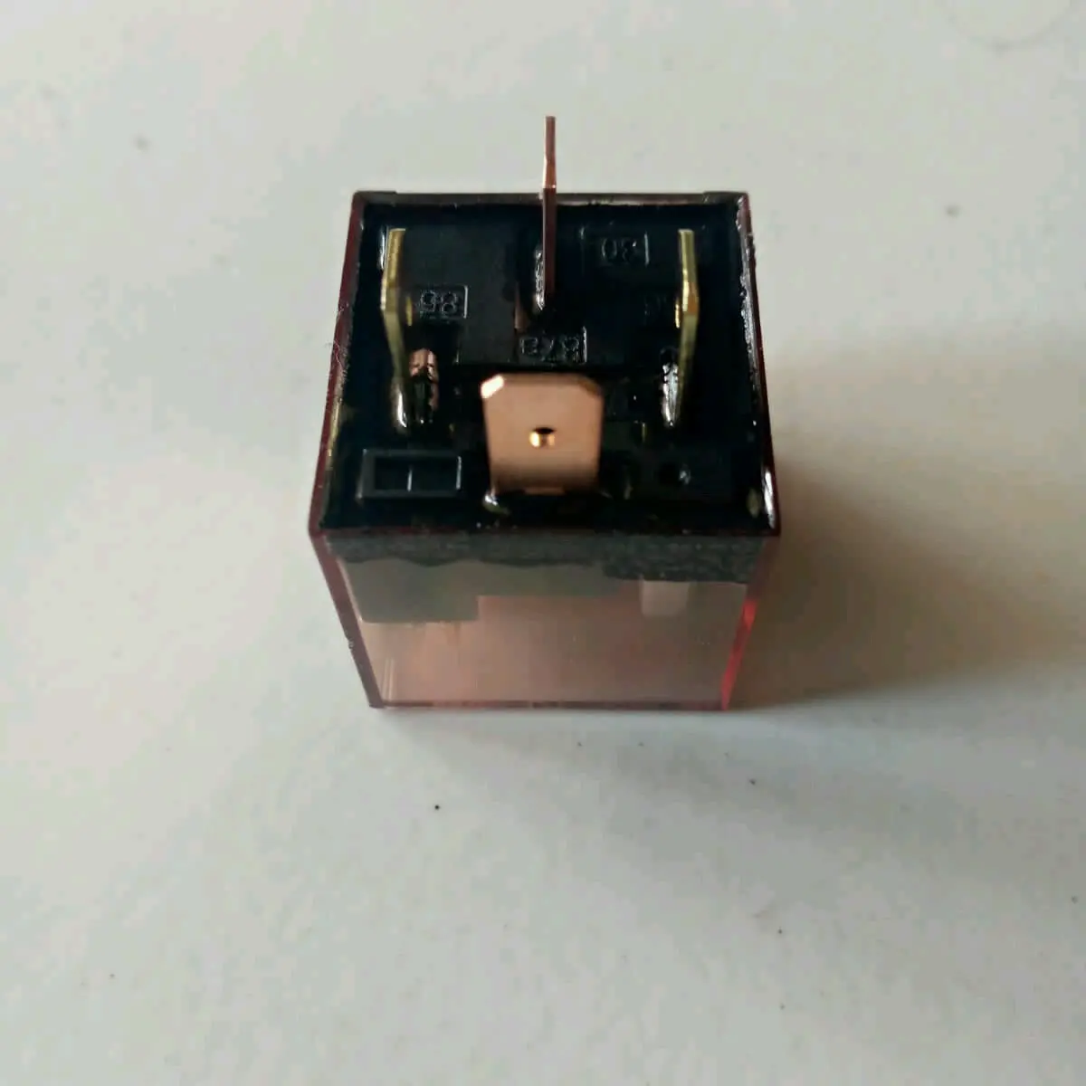 rilay 4 kaki 12 sampai 24 volt .80 ampere