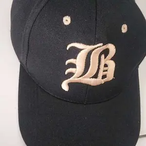 Topi Pria Wanita Unisex Distro LB  1868 Keren Bahan Tebal Bordir Topi BaseBall Pria Dewasa Casual