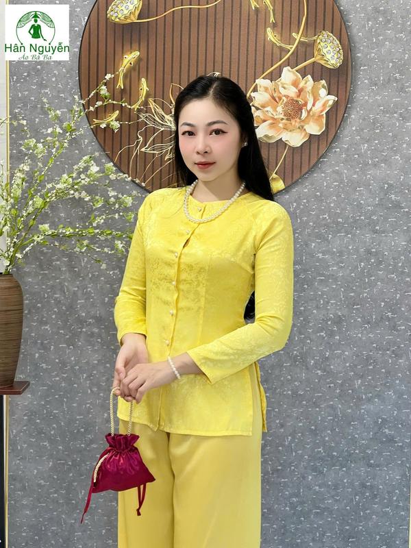 Hân Nguyễn Áo Bà Ba - B.A47 - ÁO BÀ BA GẤM QUẦN SATIN Quần Đen Nữ Women Top