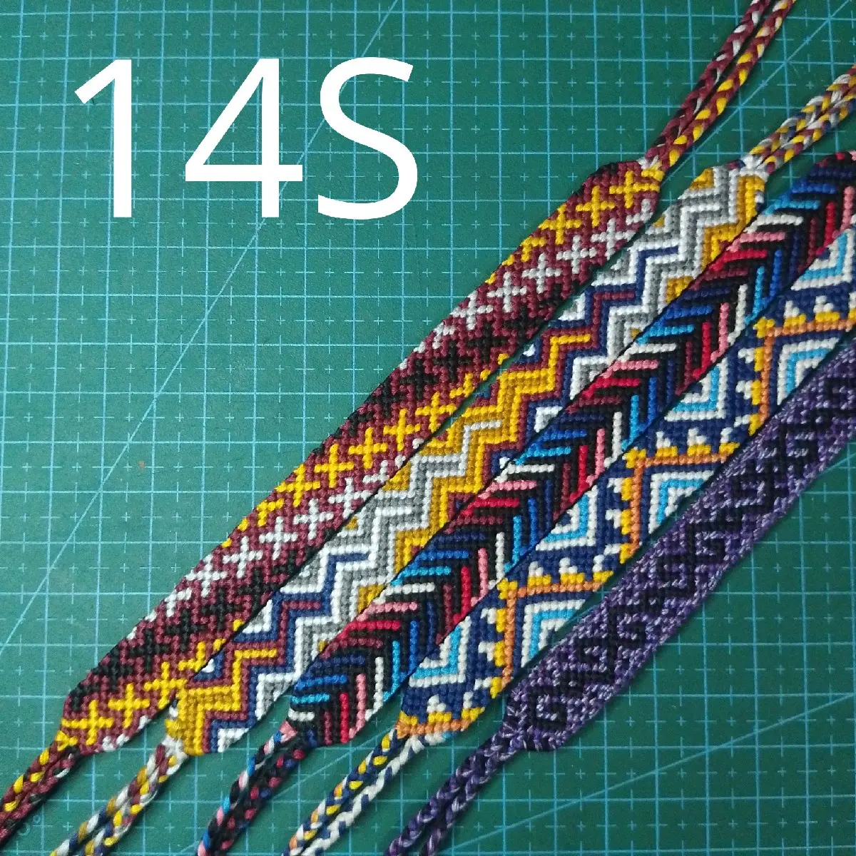(NORMAL) 14S Gelang Persahabatan Gelang Sulam Gelang Tali Gelang Batik Gelang Gunung Gelang Rajut