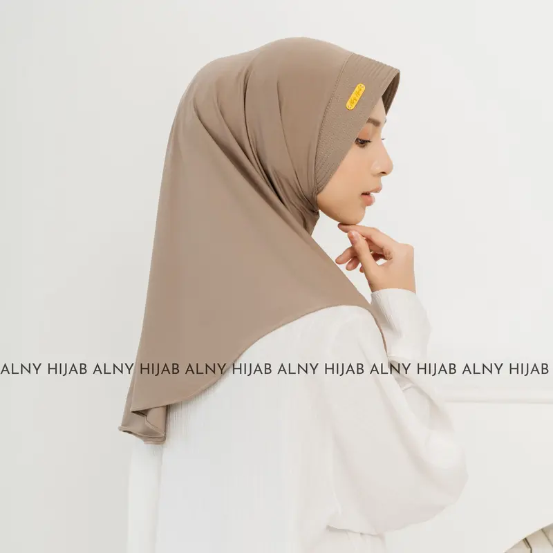 Hijab Bergo Hamidah Label Gold Size M Hijab Instan Bahan Jersey Jilbab Instan Nutup Dada 3