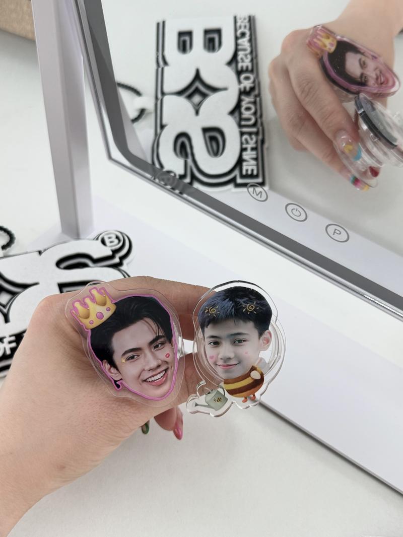Product Introduction of ที่วางโทรศัพท์ตั้งโต๊ะแบบหมุนได้, BUS, วางขายึดแบบมือถือ, Phutatchai Peemwasu, ส่องประกายเพราะคุณ 0