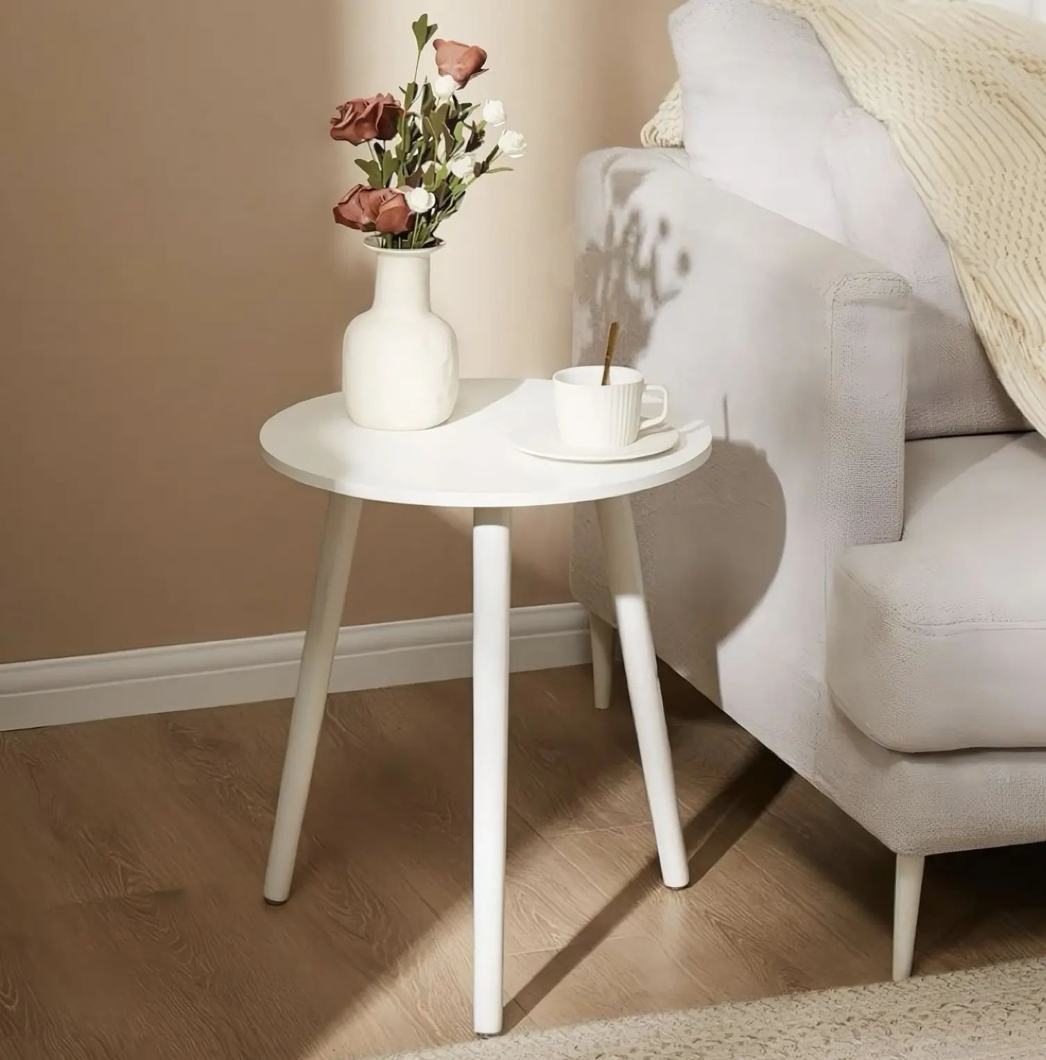 MEJA BULAT MINIMALIS KEKINIAN/Meja hias dengan tiga kaki model terbaru Furniture