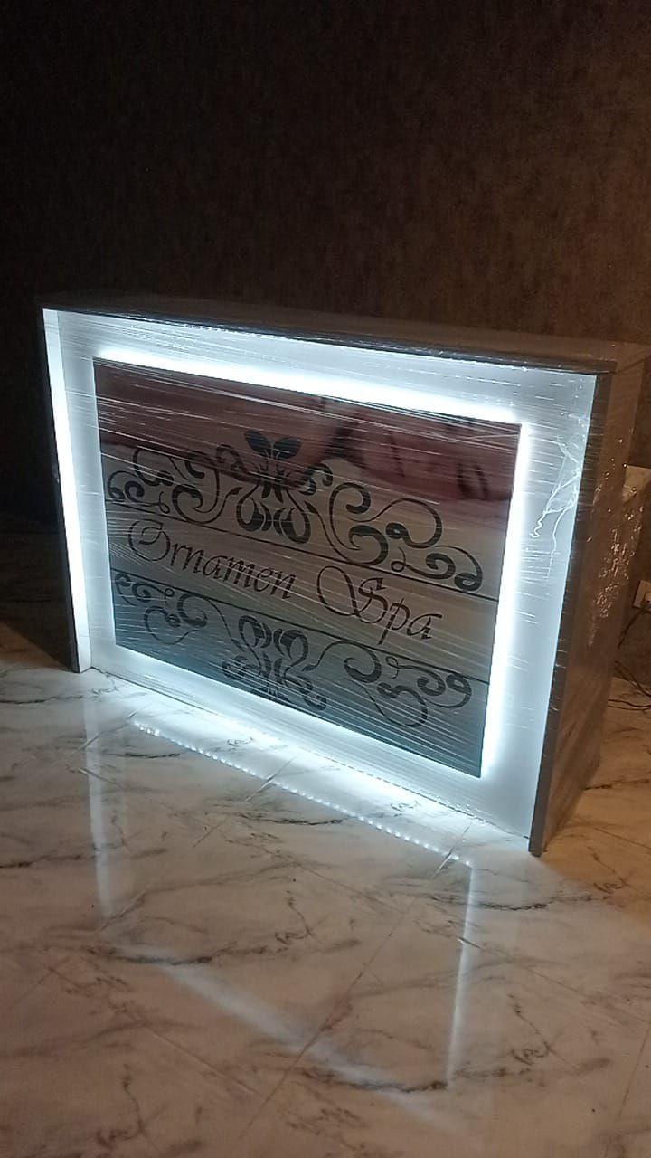 MEJA KASIR RESEPSIONIS MINIMALIS TERLARIS