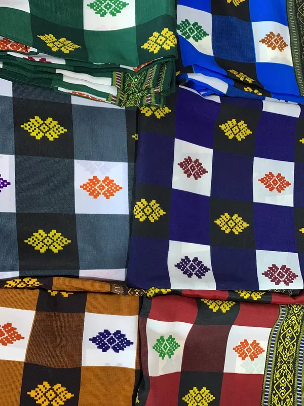 Sarung Muslim Kotak Catur Bali Motif Batik 1