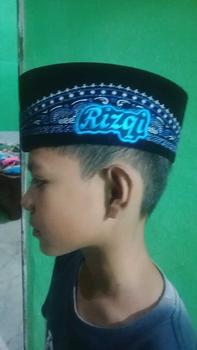 Product Review of peci batik from m**0 0