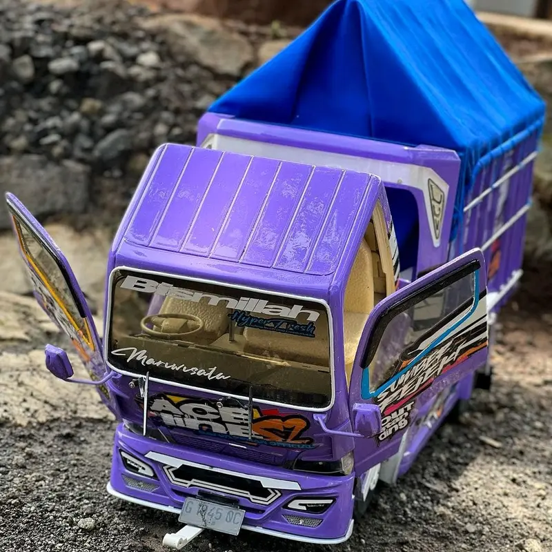 PROMO MURAH MINIATUR TRUK OLENG FULL VARIASI LAMPU BONUS TERPAL TERLARIS UNTUK ANAK ANAK DAN ORANG DEWASA 1