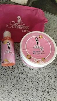 Product Review of [ARTHA LDT] BUY BLEACHING + AHA BODY SERUM [BRIGHTENING WITH GLUTATHIONE & COLLAGEN]  Lightening Wanita from r**u 0