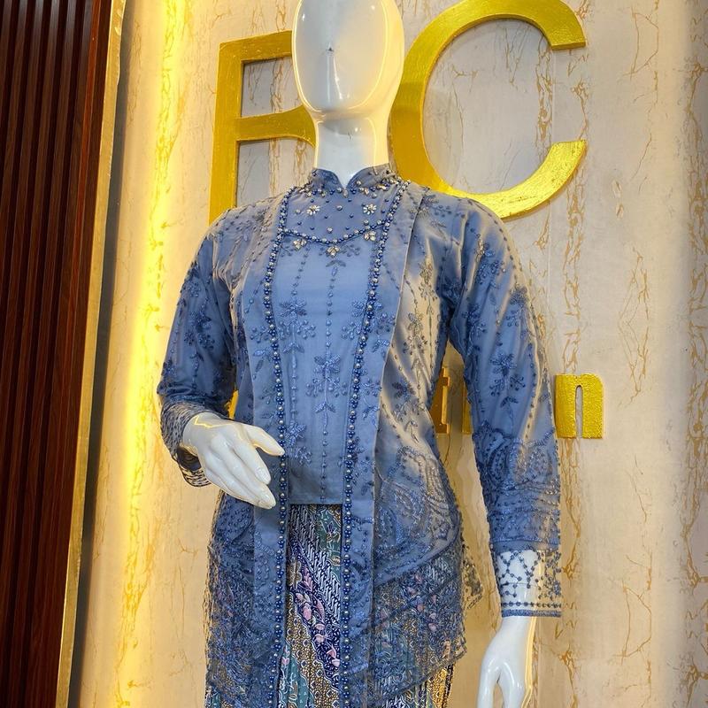 ￼kebaya kutu baru sanghai/kebaya modern/kebaya wisuda/kebaya tile/kebaya pesata 1