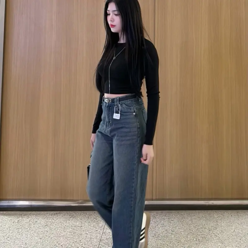 V.M-Quần Jeans Nữ Suông Trơn Túi Kiểu 2 Màu Đậm Nhạt (S-2Xl) Vải QC Mềm VM115 | BigBuy360 - bigbuy360.vn V.M-Quần Jeans Nữ Suông Trơn Túi Kiểu 2 Màu Đậm Nhạt (S-2Xl) Vải QC Mềm VM115 | BigBuy360 - bigbuy360.vn