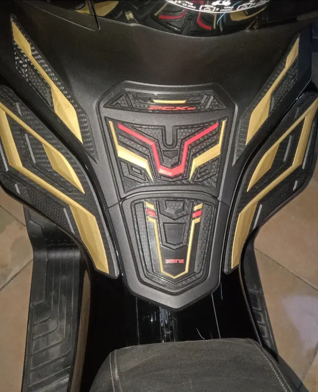 KM272 TANKPAD/DECKPAD MOTOR HONDA PCX 160 ROADSYNC/ABS/CBS TAHUN 2021 - 2025 BAHAN KARET PREMIUM 5