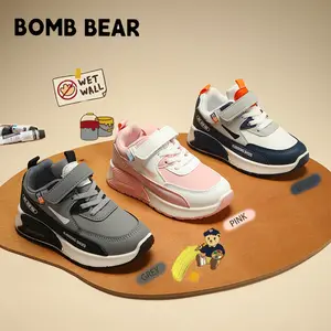 BOMBBEAR 6302  Sepatu Sekolah Anak Dengan Fashion Sneakers Mesh Sintes Premium, Kualitas Nyaman Lentur Ringan Desain Ergonomis untuk Aktivitas Aktif Si Kecil! warna Abu, Biru dan Pink dengan size 26-37