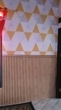Product Review of PROMO TERBATAS BELI 3 Roll DIKIRIM 4Roll,   wallpaper sticker dinding MOTIF PUTIH SALUR BUNGA HIJAU  buat ruang tamu Bahan kertas PVC anti ciptaan air from A**h 0