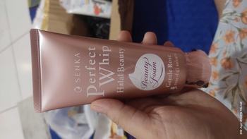 Product Review of SENKA Perfect Whip Gentle Rose Facial Foam 100gr - Mengandung Hyaluronic Acid Membersihkan Wajah from S**🦄 2