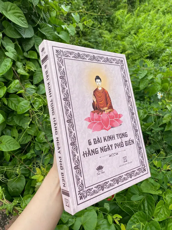[NXB Tôn Giáo] Sách 6 Bài Kinh Tụng Hàng Ngày Phổ Biến - BÌA CỨNG - Tặng Kèm 7 Lời Khấn Nguyện Buổi Sáng + Bài Sám Hối Trước Khi ngủ + Chuỗi Vòng 108 Hạt 5