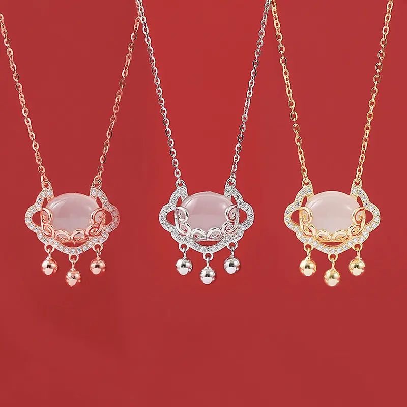 [925 Silver]Necklace Summer Sweat & Tarnish Resistant Safety lock pendant Hypoallergenic Dainty Necklace for Women Fashionable and versatile jewelry