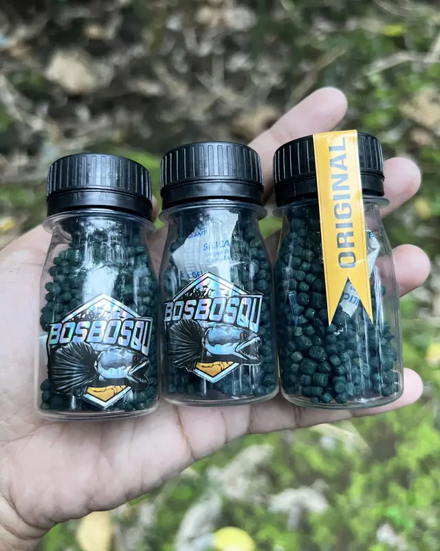PELET BLUE BOOSTER/ PAKAN CHANNA by BOS BOS QU (WARNA BIRU) 6