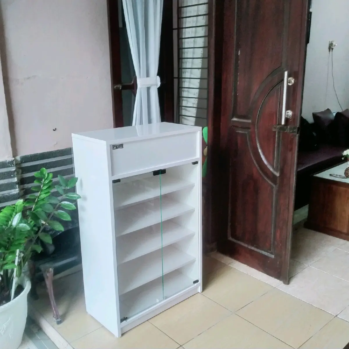 Lemari Rak Sepatu Pintu Kaca - Furniture