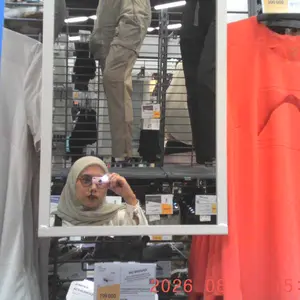 Goojodoq DC002 Charmera Keychain Kamera - 720P Mini Camera, Aksesori CCD Retro, Hadiah Unik untuk Pelajar dan Teman