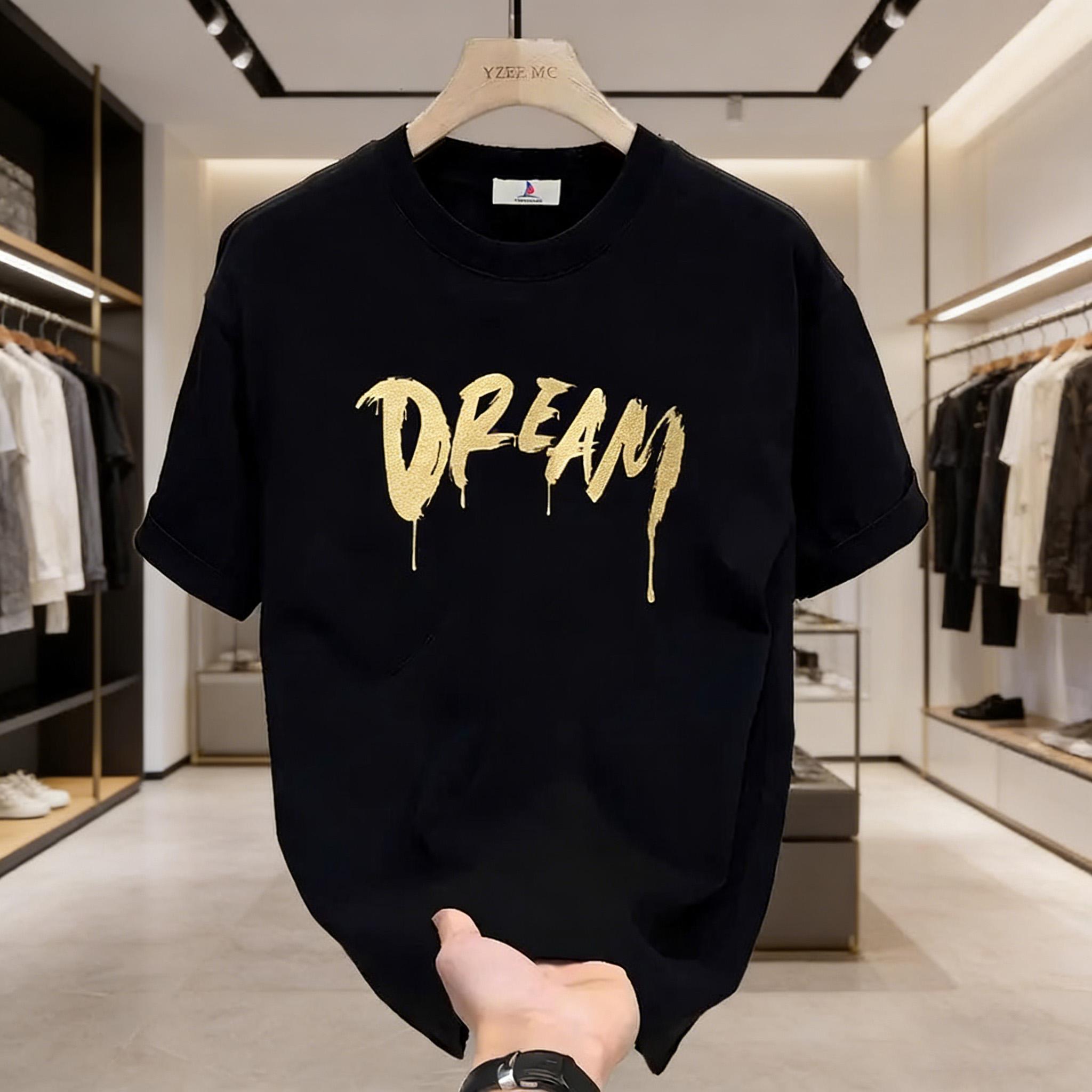 【Tren TikTok 】baju trend lebaran 2026 laki laki KAOS Katun Fashion Pria Tee Print Desain "DREAM", Gaya Korea T-SHIRT Nyaman & Bernapas Wanita Tidak Menerawang 【Tren TikTok 】baju trend lebaran 2026 laki laki KAOS Katun Fashion Pria Tee Print Desain "DREAM", Gaya Korea T-SHIRT Nyaman & Bernapas Wanita Tidak Menerawang