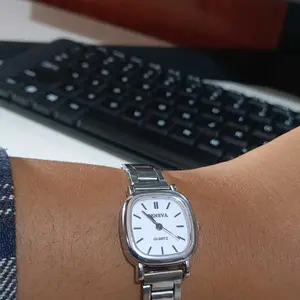 KJ Jam Tangan Wanita Analog Quartz Casual Fashion Strap Rantai Stainless Steel Couple Pria GN005