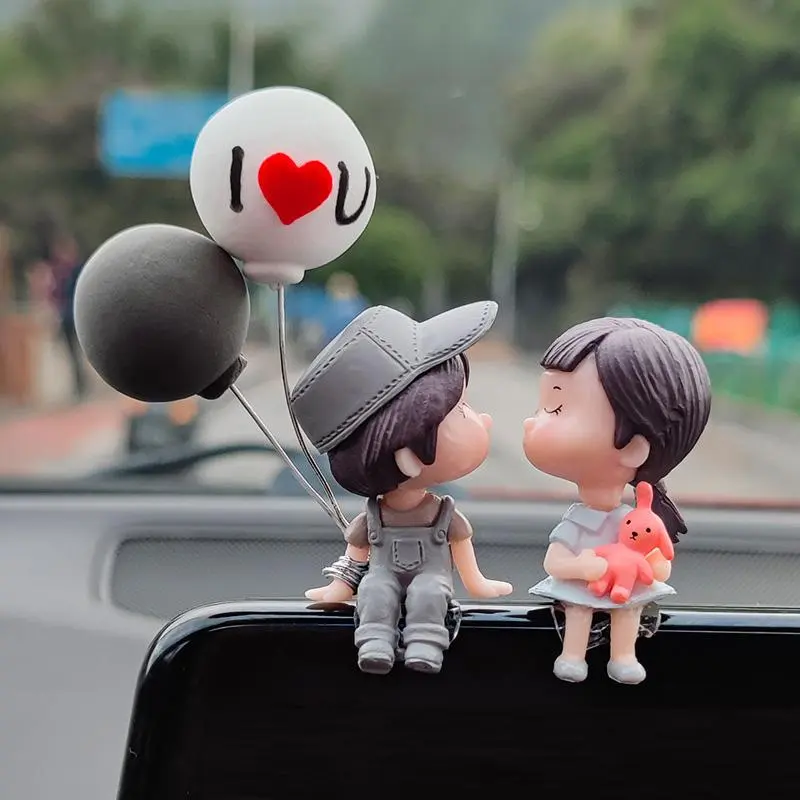 Cartoon Couple Design Car Ornament, 1 Count Cute Car Interior Decoration, Creative Office & Home Desktop Ornament 6