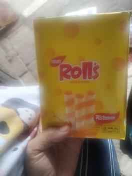 Product Review of Nabati Rolls Keju (8grx20pcs)  Food Food Cookies Cookies Snacks Snacks Camilan Camilan from I** F**i 0
