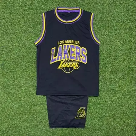 Lakers Hitam