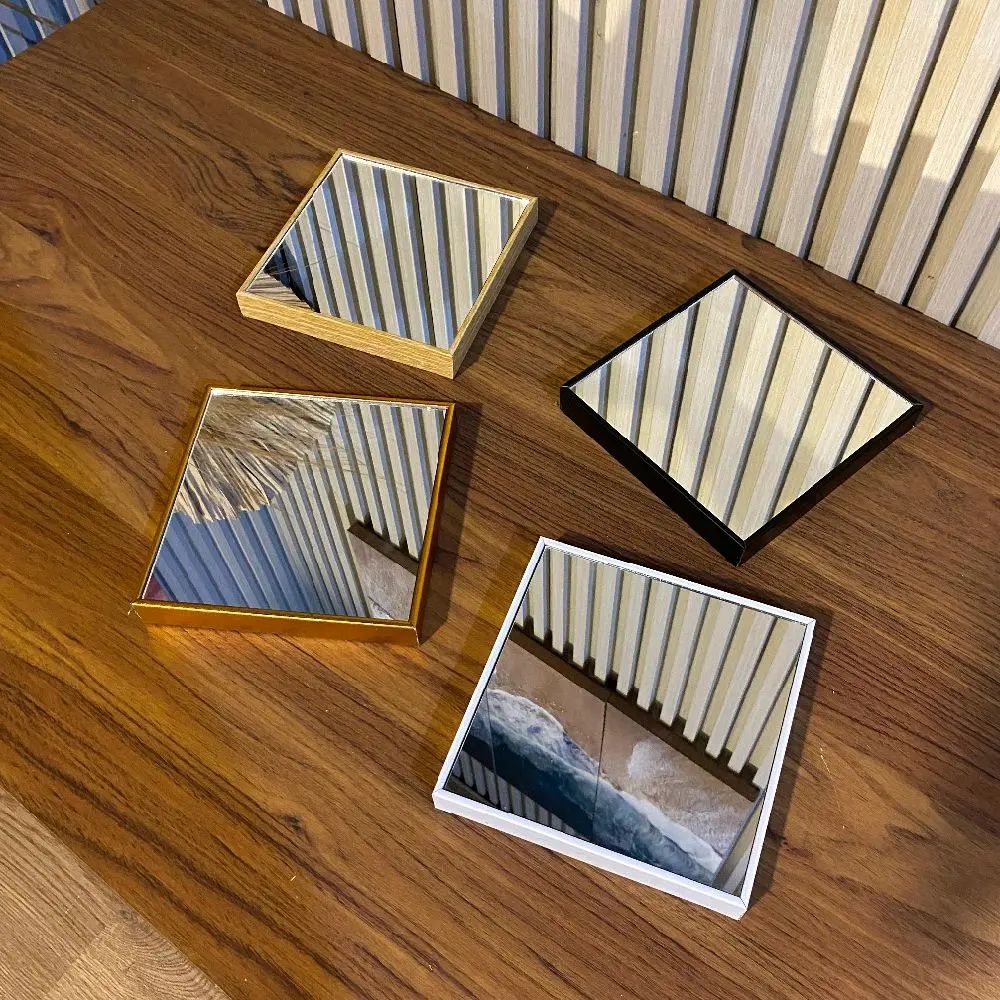 Cermin Dinding Frameless Ukuran 15x15 Desain Modern untuk Dekorasi Ruang Tamu dan Kamar Tidur