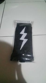 Product Review of Kaos Kaki Panjang Motif Oldschool Dewasa dengan Bahan Lembut dan Menyerap Keringat Nyaman from I**s 0