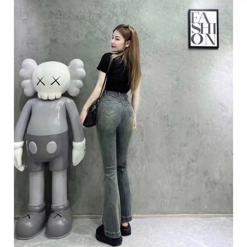 Quần bò jean nữ ống loe co giãn suông rộng jeans cạp cao, cao cấp. siêu hack dáng Hottrend Ong Women | BigBuy360 - bigbuy360.vn Quần bò jean nữ ống loe co giãn suông rộng jeans cạp cao, cao cấp. siêu hack dáng Hottrend Ong Women | BigBuy360 - bigbuy360.vn