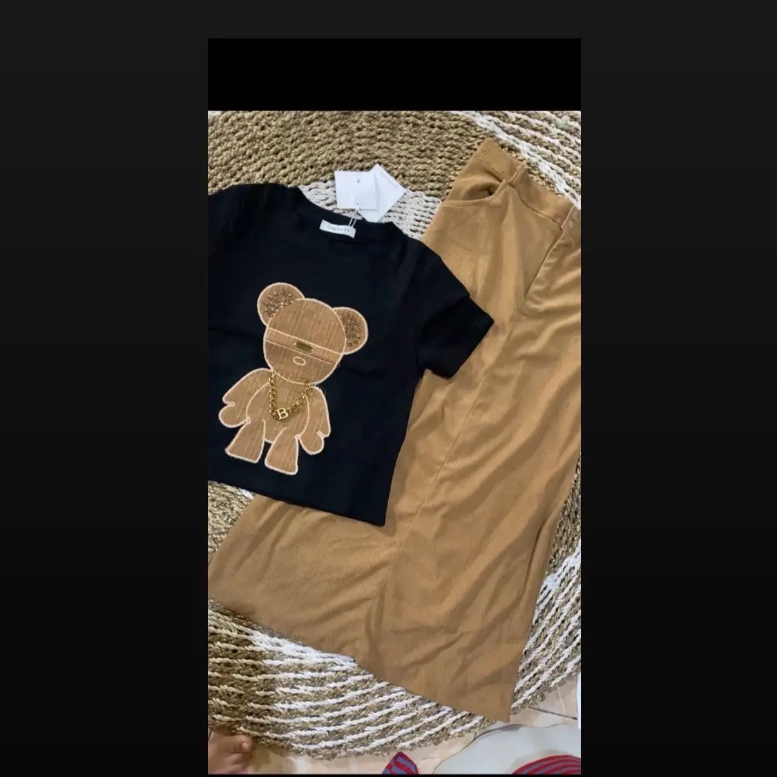 Oneset rok cutdroy bear lengen pendek