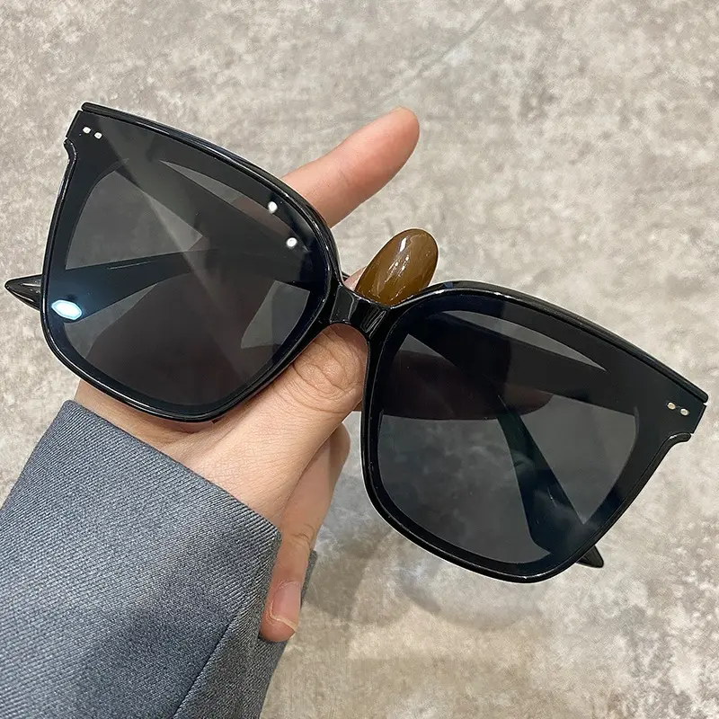 COD ❤️ Kacamata Hitam Korean Fashion / Sunglassess Wanita & Pria Unisex—yy 8