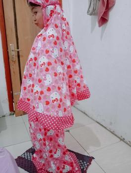 Product Review of MUKENA ANAK KARAKTER MUKENA ANAK MURAH 2-9TH Bunga Polka Dot Putih Muslim from F**i 1