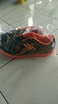 Product Review of SEPATU FUTSAL DEWASA - SEPATU OLAHRAGA Pria from F**d 0