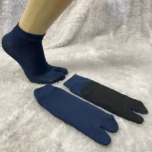 Kaos Kaki Jempol Telapak Hitam Mata Kaki MK Stylis Poliester 70% Spandex 20% Elastis 10% - Semata, Nyaman Muslim Dewasa