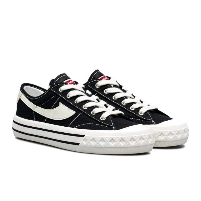 Termurah COD!!! Sepatu Compass Gazelle Low Black White Hak Datar Sneakers Canvas Kasual Shoes 0