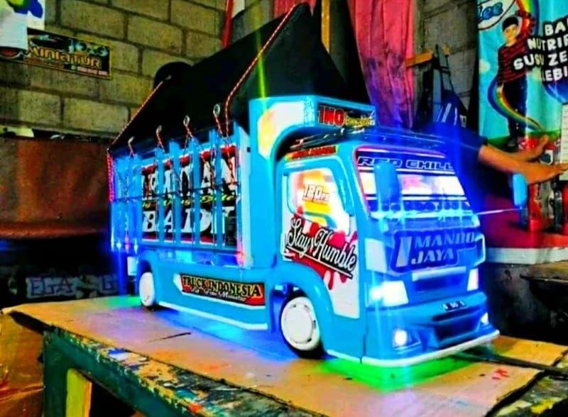 MAINAN ANAK-ANAK MINIATUR TRUK OLENG ASLI KAYU BISA OLENG MAJU MUNDUR VARIASI LAMPU LED DAN BONUS TERPAL