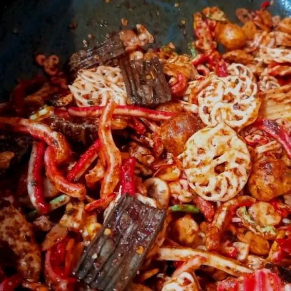 SEBLAK CAMPUR/MIX ANEKA KERUPUK SEBLAK JENGKOL/BETON/PEDO/BASRENG neto 500gram Pedas Snack 1