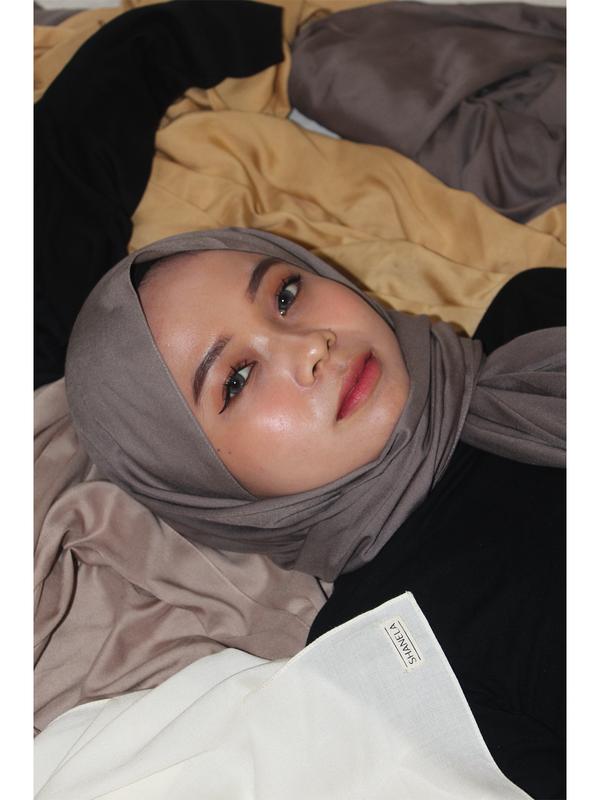 PASHMINA - RAYON VISCOSE PREMIUM HITAM (NOIR) 4